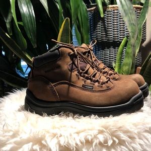 Red wing hiking boots